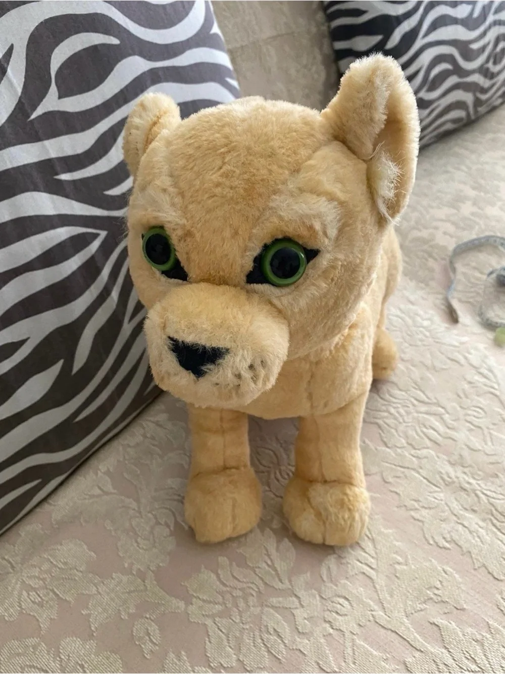 Disney Plush Tan Lion Cub Dog Toy with Green Eyes (Good)